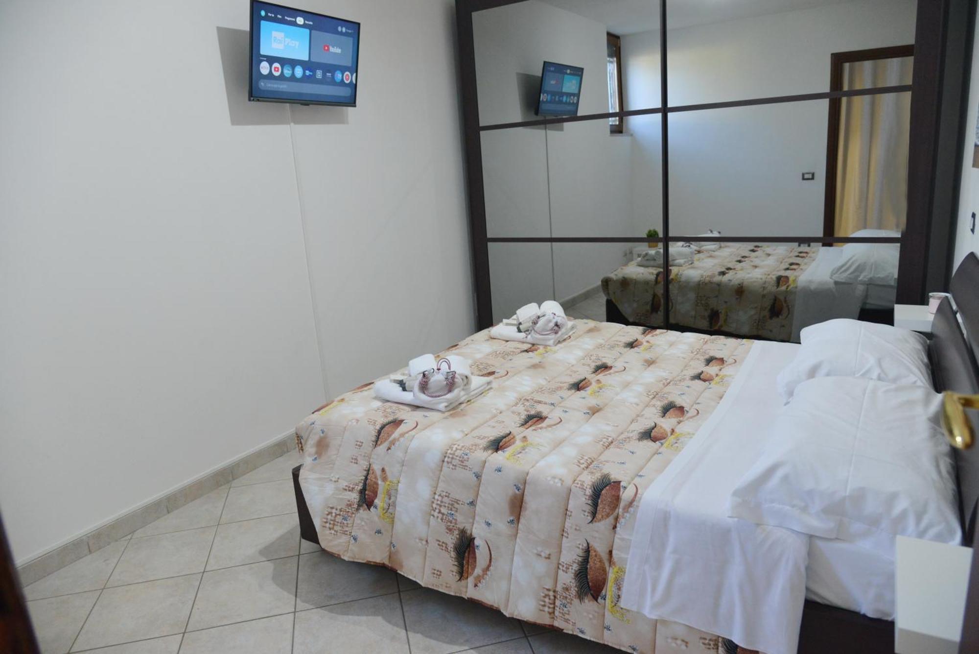Holiday home Casa Indipendente A 5 Minuti Da Aeroporto Di E *