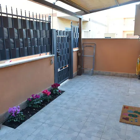Casa Indipendente A 5 Minuti Da Aeroporto Di Fiumicino E Spiaggia Exterior foto